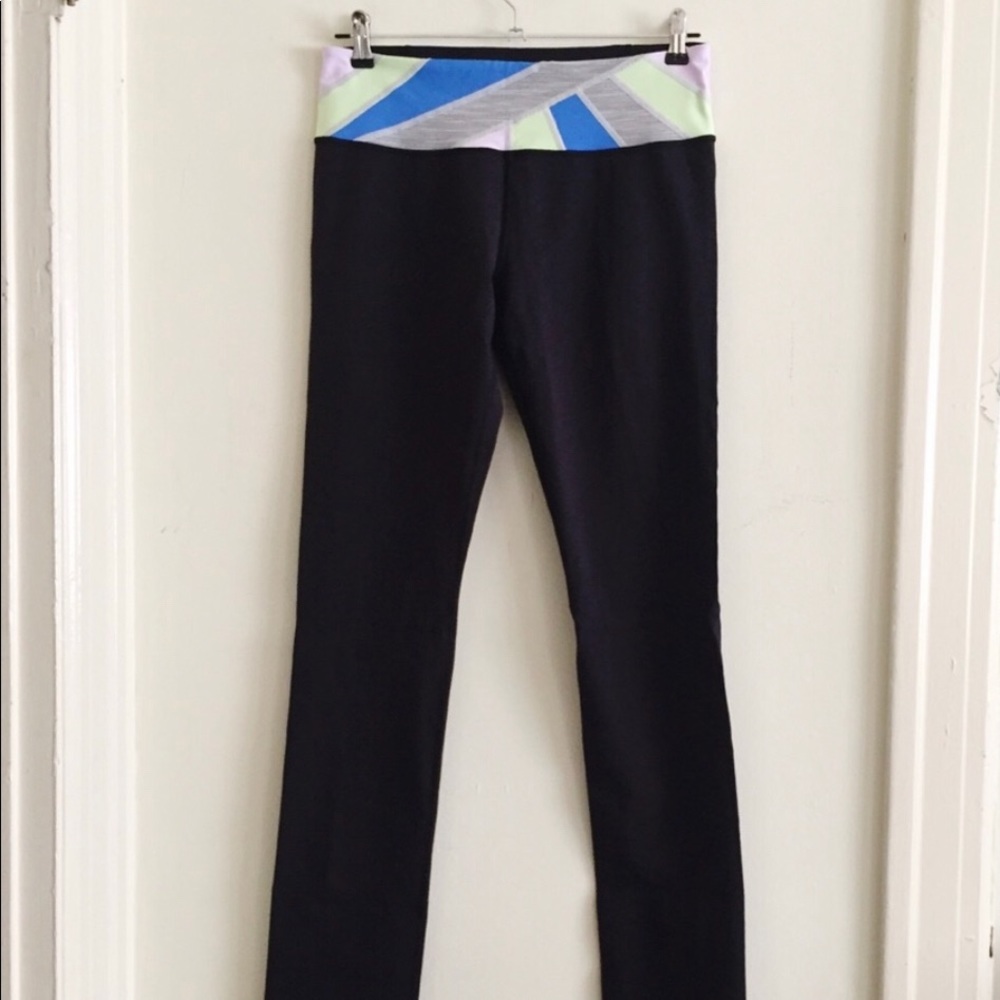 Lululemon Reversible Wunder Under Pants Size 8
